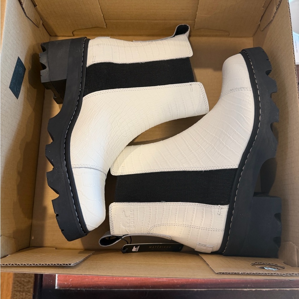Sorel Sea Salt and Black Chelsea Boots
